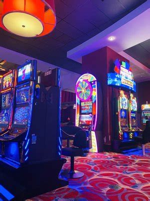 starlight casino 350 gifford street  Guests can view sporting events on 100 screens in the venue, play mini golf, virtual golf and billiards, off track betting and a wide selection of video games whilst enjoying outstanding food and drinks